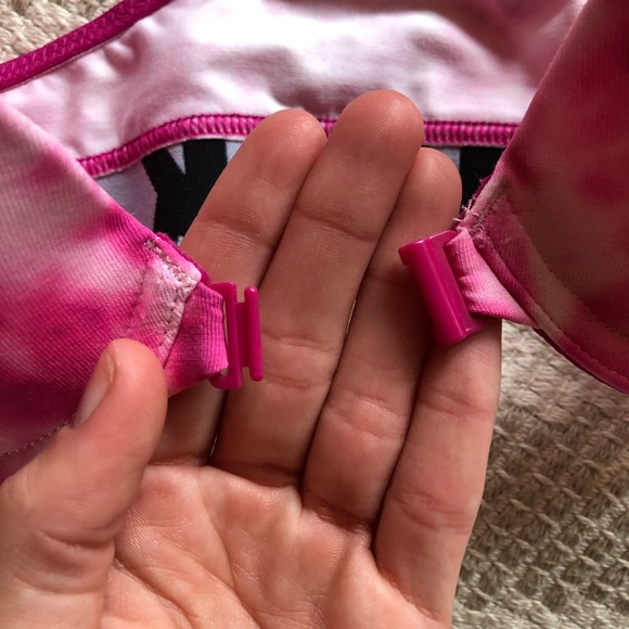 Victoria’s Secret PINK t-back bra bundle - Picture 2 of 7